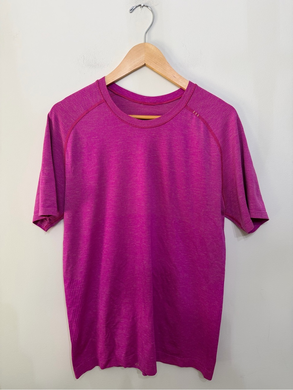 Lululemon Metal Vent Tech Shirt Athletic Workout Short Sleeve Tee Pink Men’s M - Picture 2 of 9